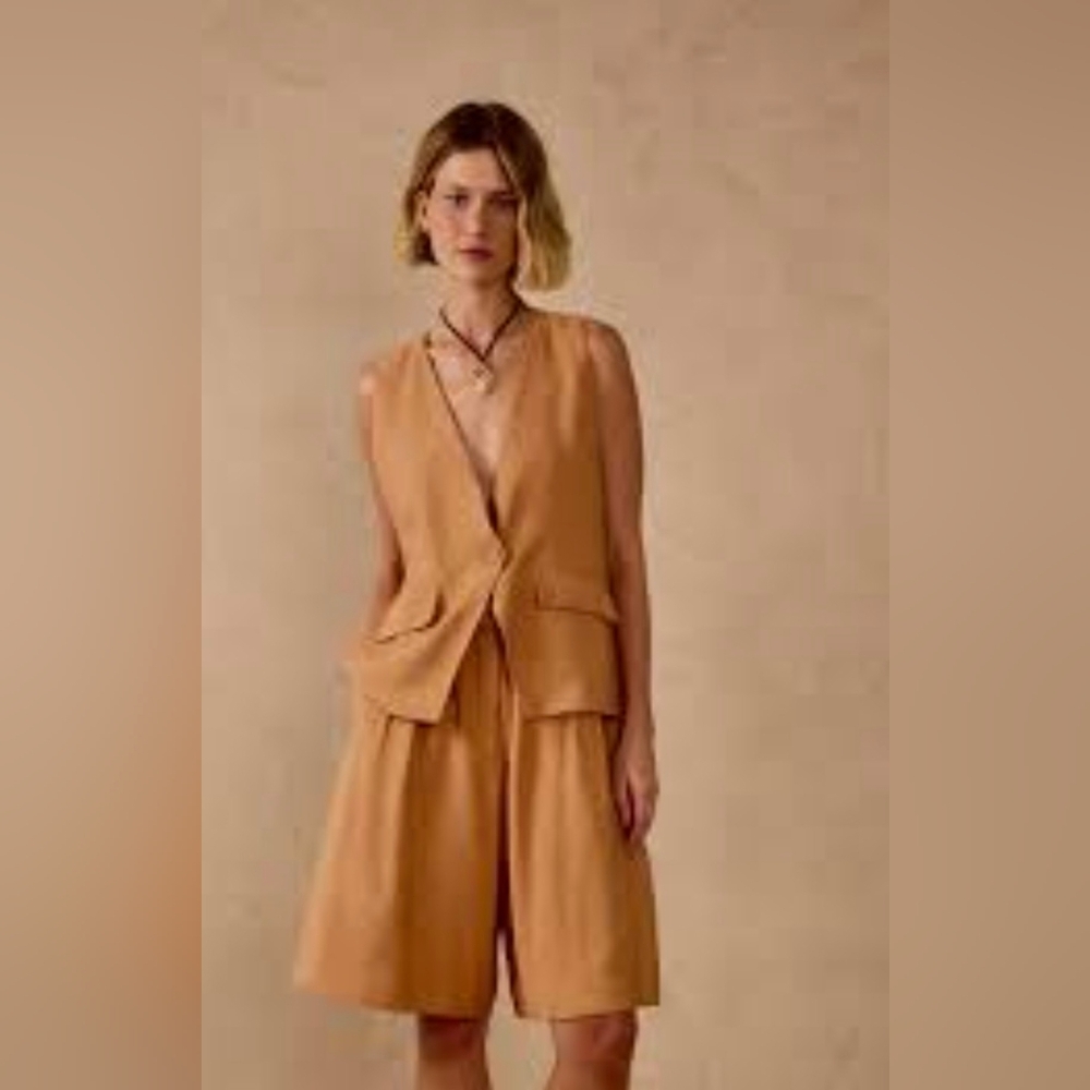 Wide-Leg Shorts & Sleeveless Vest Set - Camel